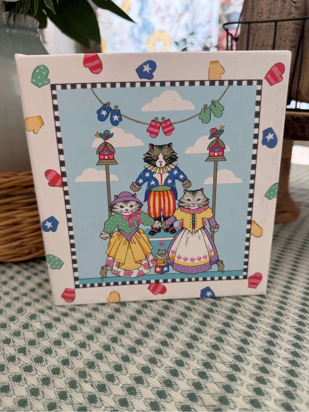 VTG 80s Cat Family Photo Album - Folk Art Cat 4x6 Photo Album Mini
